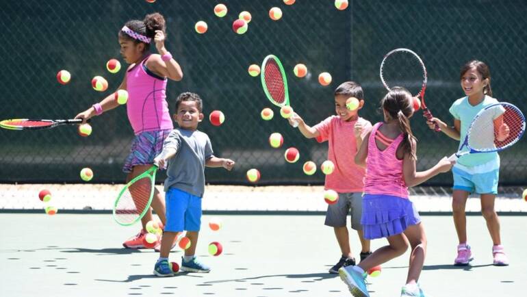 Mini Tennis Tots Program